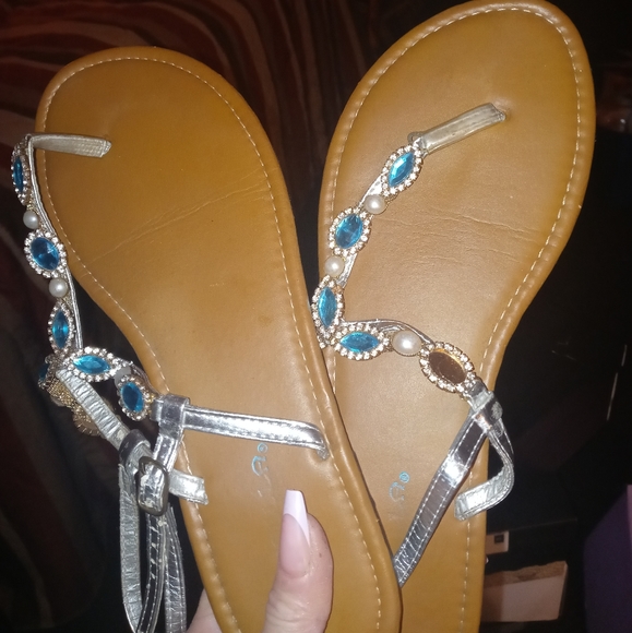 Heels - Picture 2 of 15